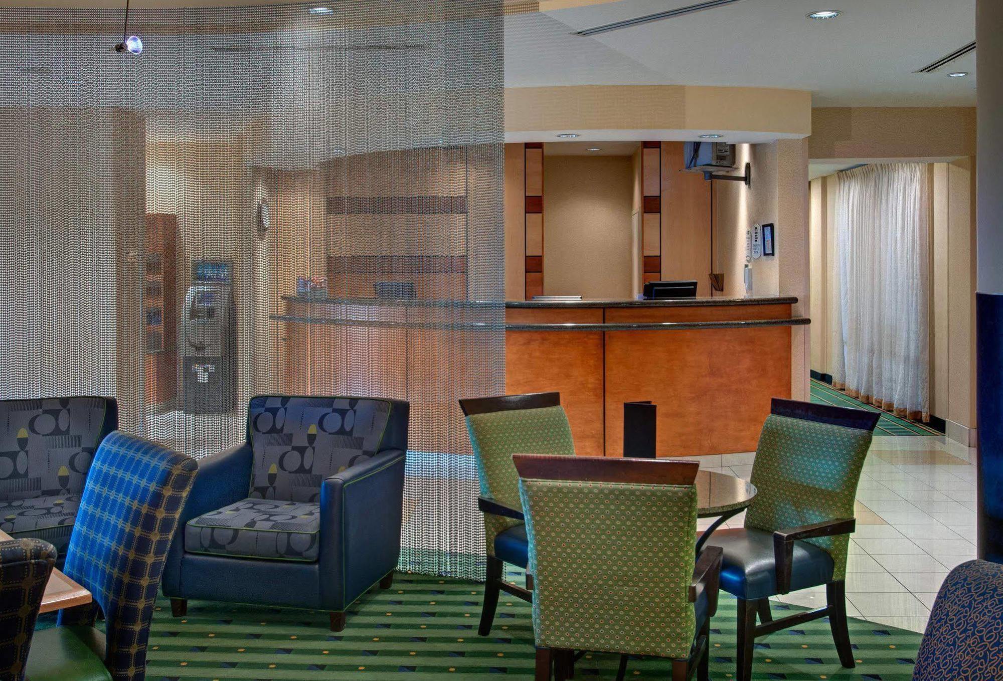 Springhill Suites By Marriott Denver Airport Exterior foto